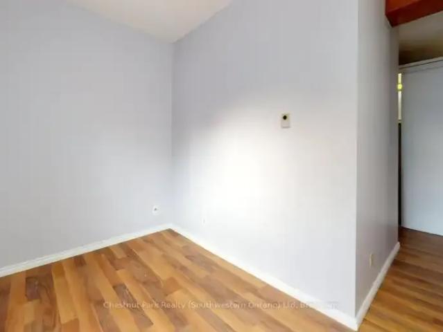 1 Bedroom House Guelph ON 102518842