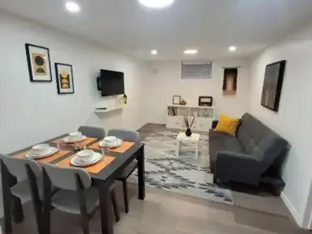 1 Bedroom House Guelph ON 105023483