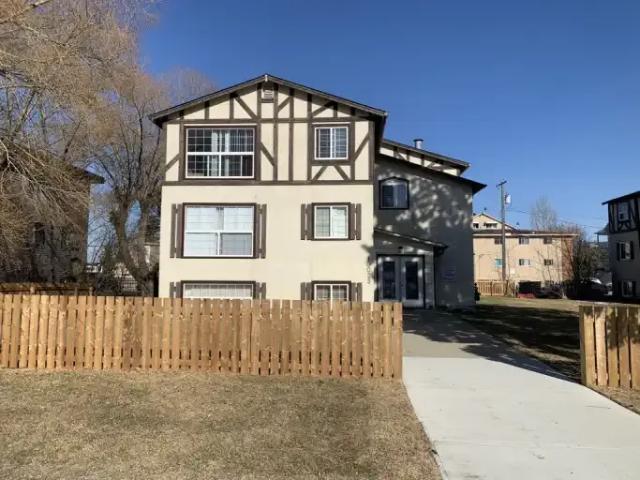 1 Bedroom House Edmonton AB 102085451
