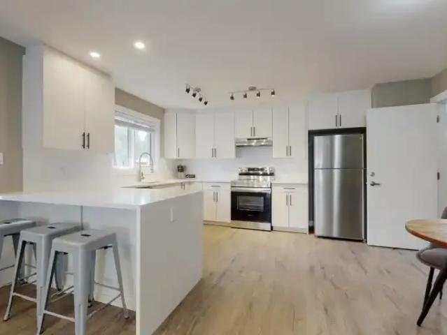 1 Bedroom House Edmonton AB 102518653