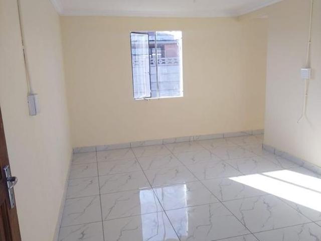 1 Bedroom House For Sale in Bophelong