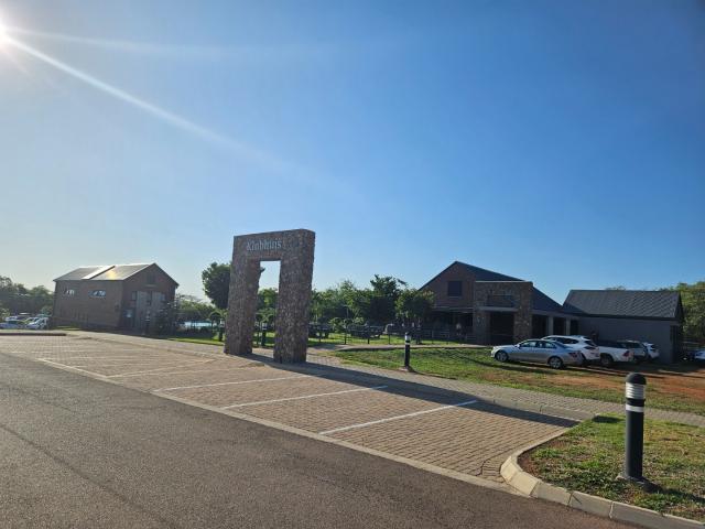 1 Bedroom House For Sale in Bela
