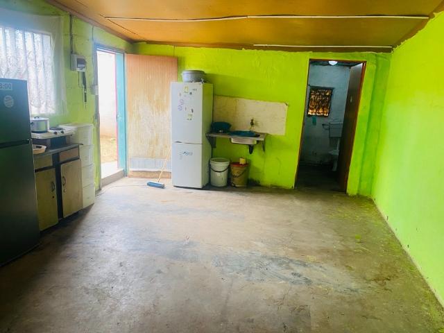 1 Bedroom House For Sale in Mlungisi