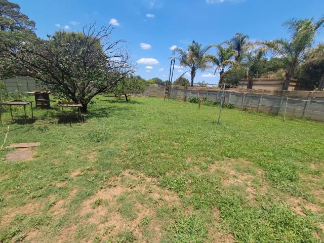 1 Bedroom House For Sale in Roosheuwel
