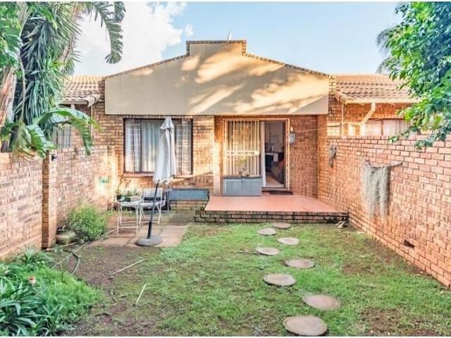 1 Bedroom House For Sale in Wilgeheuwel