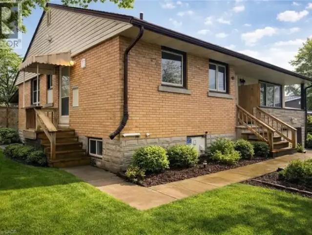 1 Bedroom House Kitchener ON 100443809
