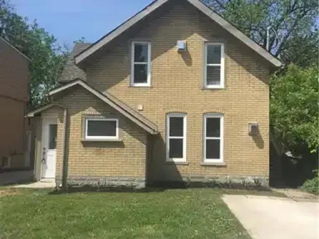 1 Bedroom House Kitchener ON 103151811