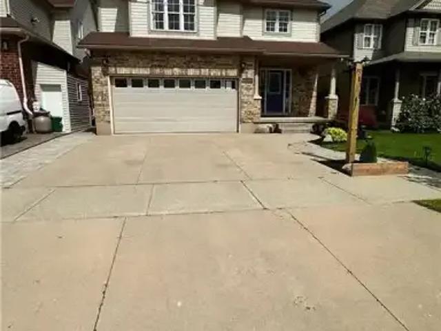1 Bedroom House Kitchener ON 103301352