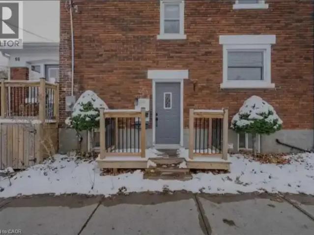 1 Bedroom House Kitchener ON 103487538