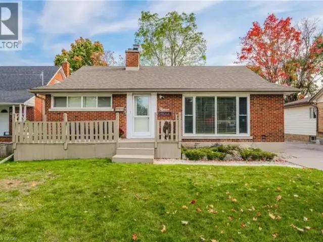 1 Bedroom House Kitchener ON 104842118