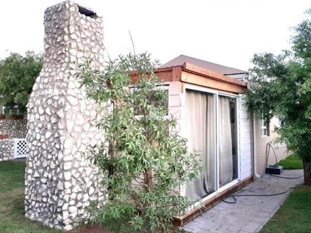 1 Bedroom House in Country Club