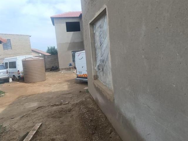 1 Bedroom House in Cosmo City