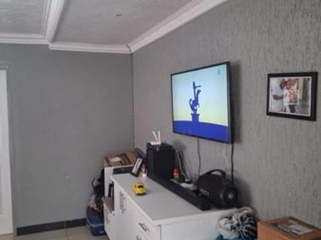 1 Bedroom House in Cosmo City