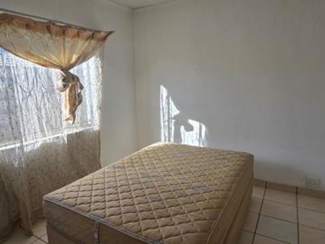 1 Bedroom House in Crystal Park