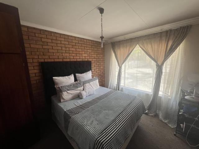 1 Bedroom House in Annadale