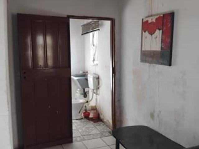 1 Bedroom House in Bophelong