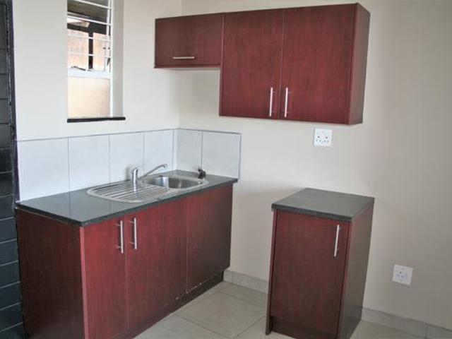 1 Bedroom House in Berea