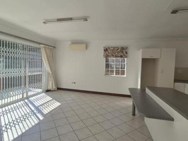 1 Bedroom House in Bryanston