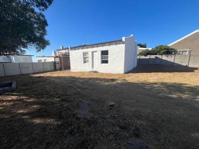 1 Bedroom House in Gansbaai