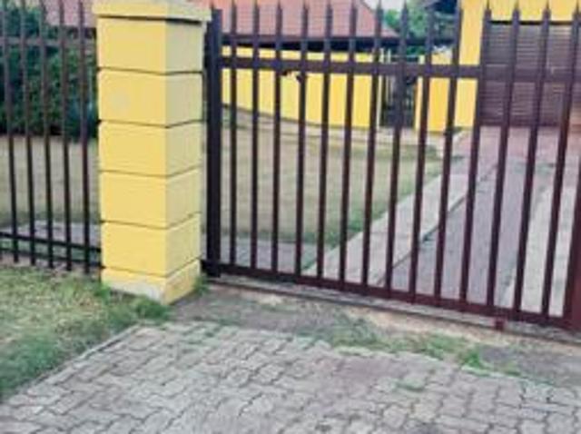 1 Bedroom House in Duvha Park