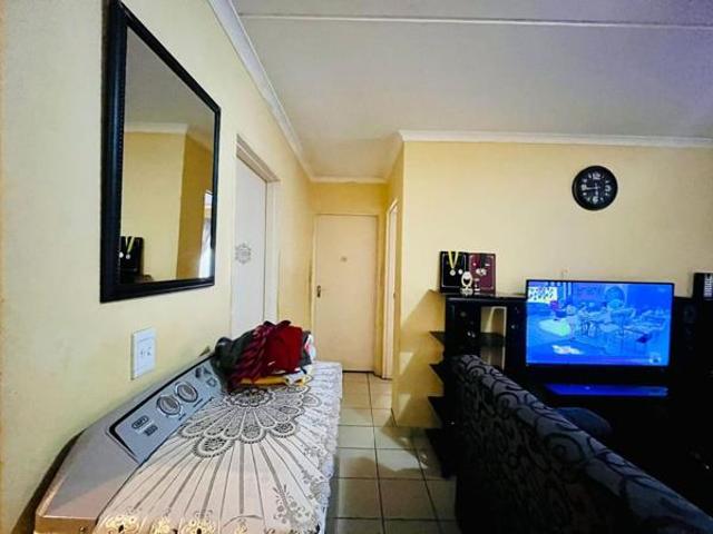 1 Bedroom House in Duvha Park