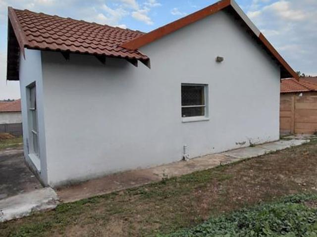 1 Bedroom House in Emdo Park