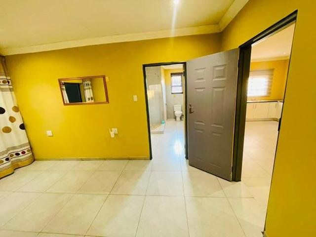1 Bedroom House in East Lynne
