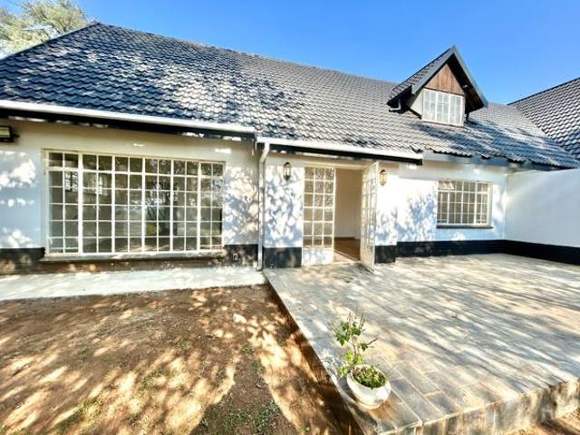 1 Bedroom House in Eikenhof