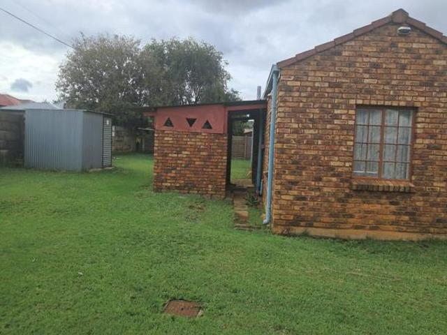 1 Bedroom House in Elandspoort