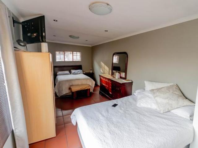 1 Bedroom House in Farrarmere