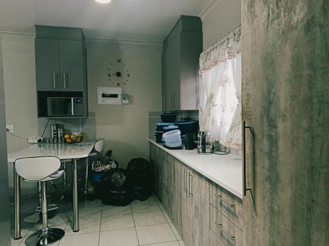 1 Bedroom House in Flamwood