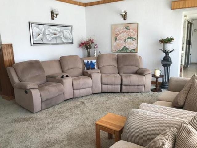 1 Bedroom House in Flamwood