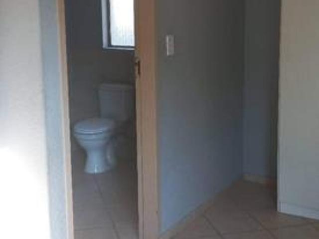 1 Bedroom House in Karenpark