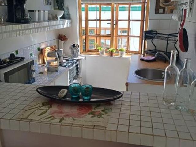 1 Bedroom House in Kensington