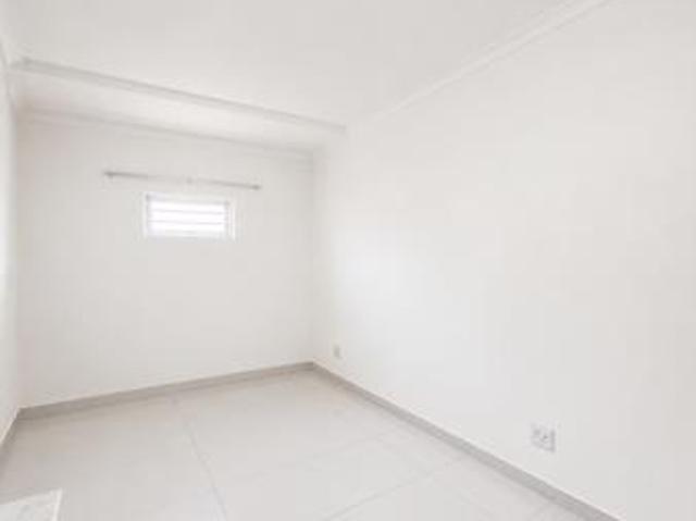 1 Bedroom House in Kensington