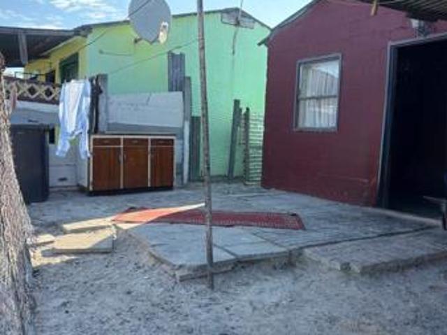 1 Bedroom House in Khaya