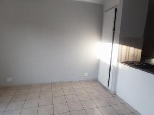 1 Bedroom House in Highveld