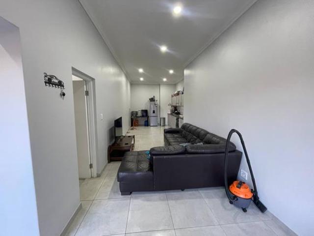 1 Bedroom House in Hillcrest Central