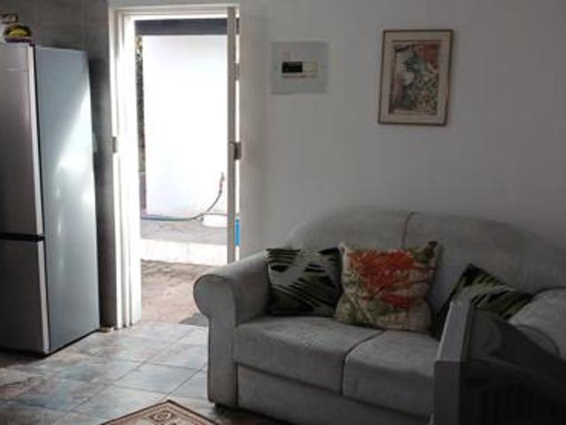 1 Bedroom House in Hurlingham Manor