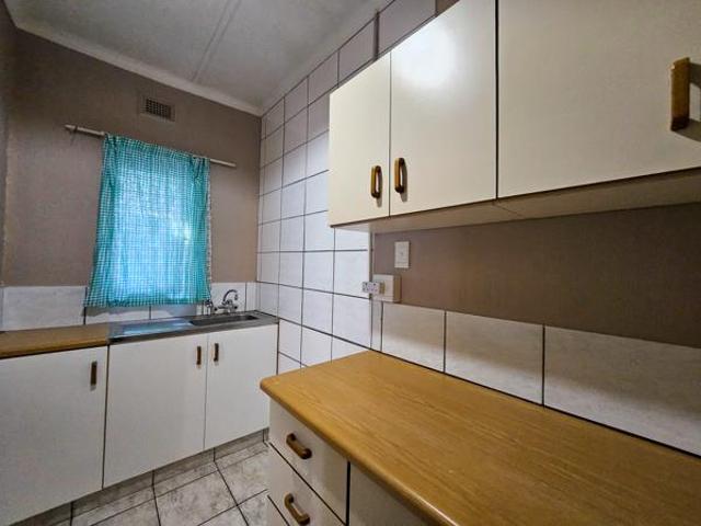 1 Bedroom House in Illovo Glen