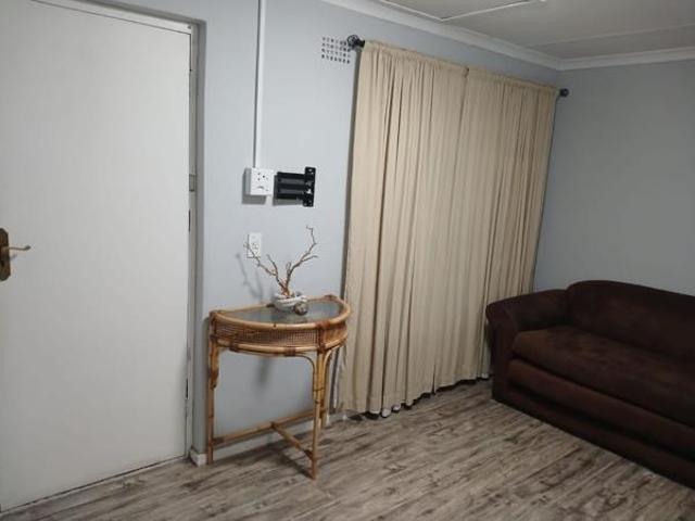 1 Bedroom House in Ottery