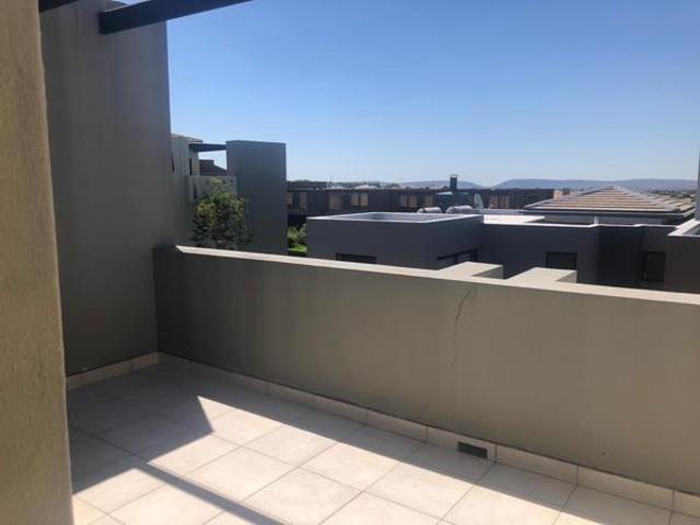 1 Bedroom House in Lombardy Estate
