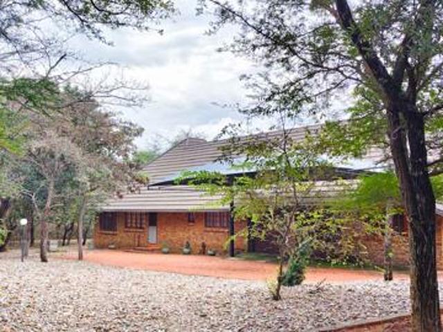 1 Bedroom House in Leeupoort