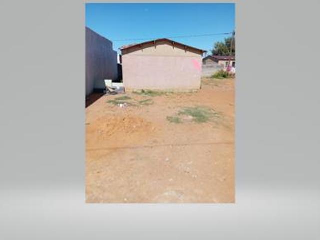 1 Bedroom House in Mohlakeng
