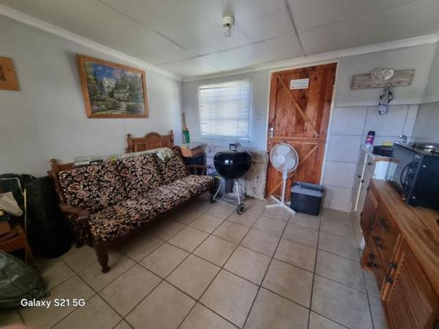 1 Bedroom House in Marquard