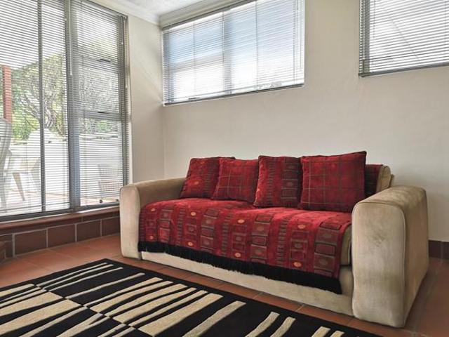 1 Bedroom House in Menlo Park