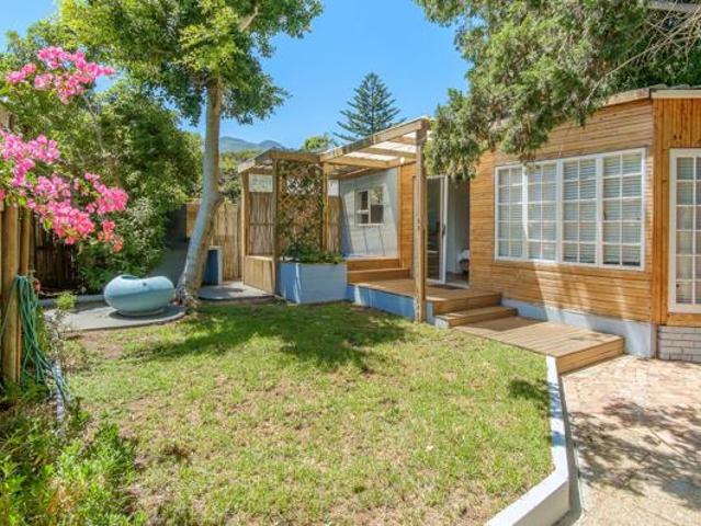 1 Bedroom House in Noordhoek