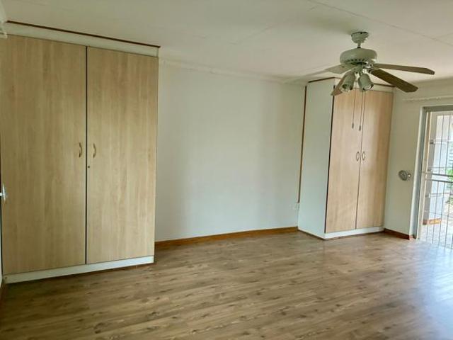 1 Bedroom Flat in Noordrand