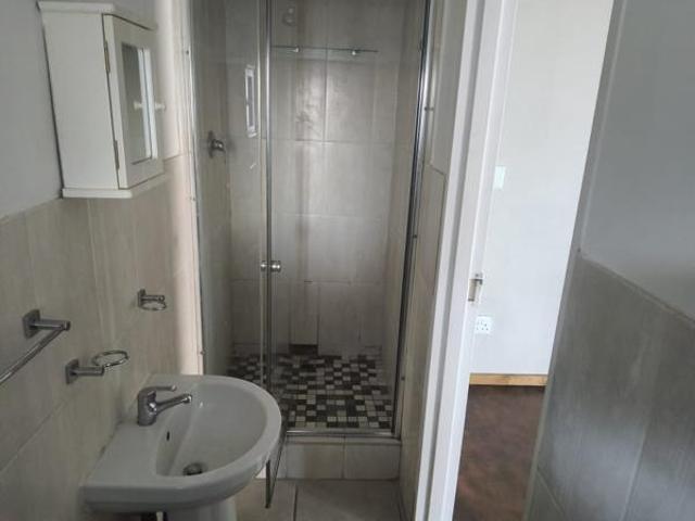 1 Bedroom House in New Park