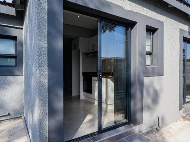 1 Bedroom House in Newton Park
